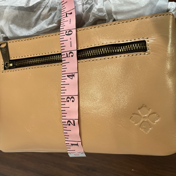 Patricia Nash Aimee Crossbody
Handpainted Landscape Tooled Leather - Picture 11 of 13